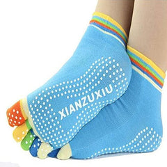 Women's Cotton Anti Slip Five Finger Yoga & Gym Ankle Length Printed Socks with No Fall Grip Under Pack of 1 Pair Roposo Clout